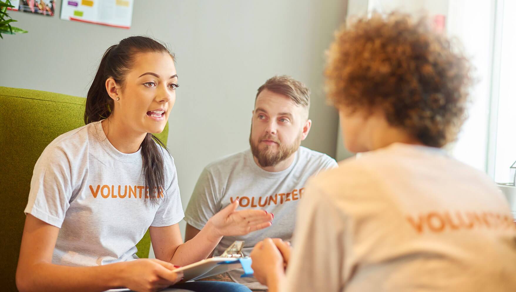 Minno-training-volunteers-and-ch...