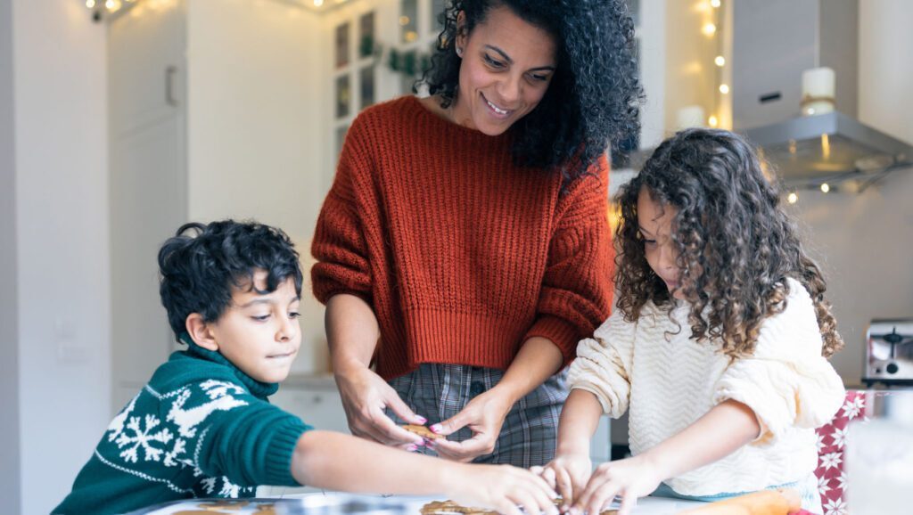 Prep Your Family for the Busy Holiday Season - Minno Kids